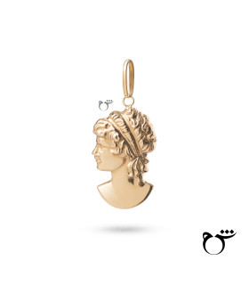 آویز ملکه